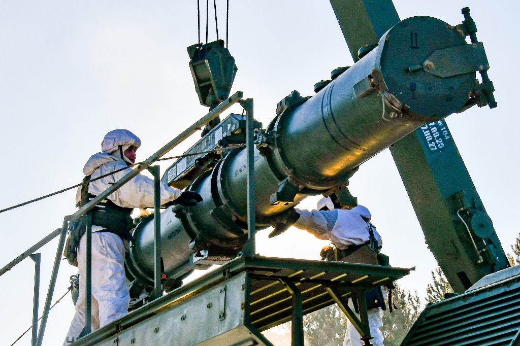 Рябков: РФ даст отпор, если американские ракеты средней дальности создадут угрозу