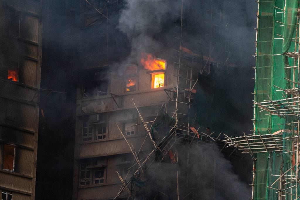 Putin izrazil sožalje Xi Jinpingu ob požaru v Hongkongu