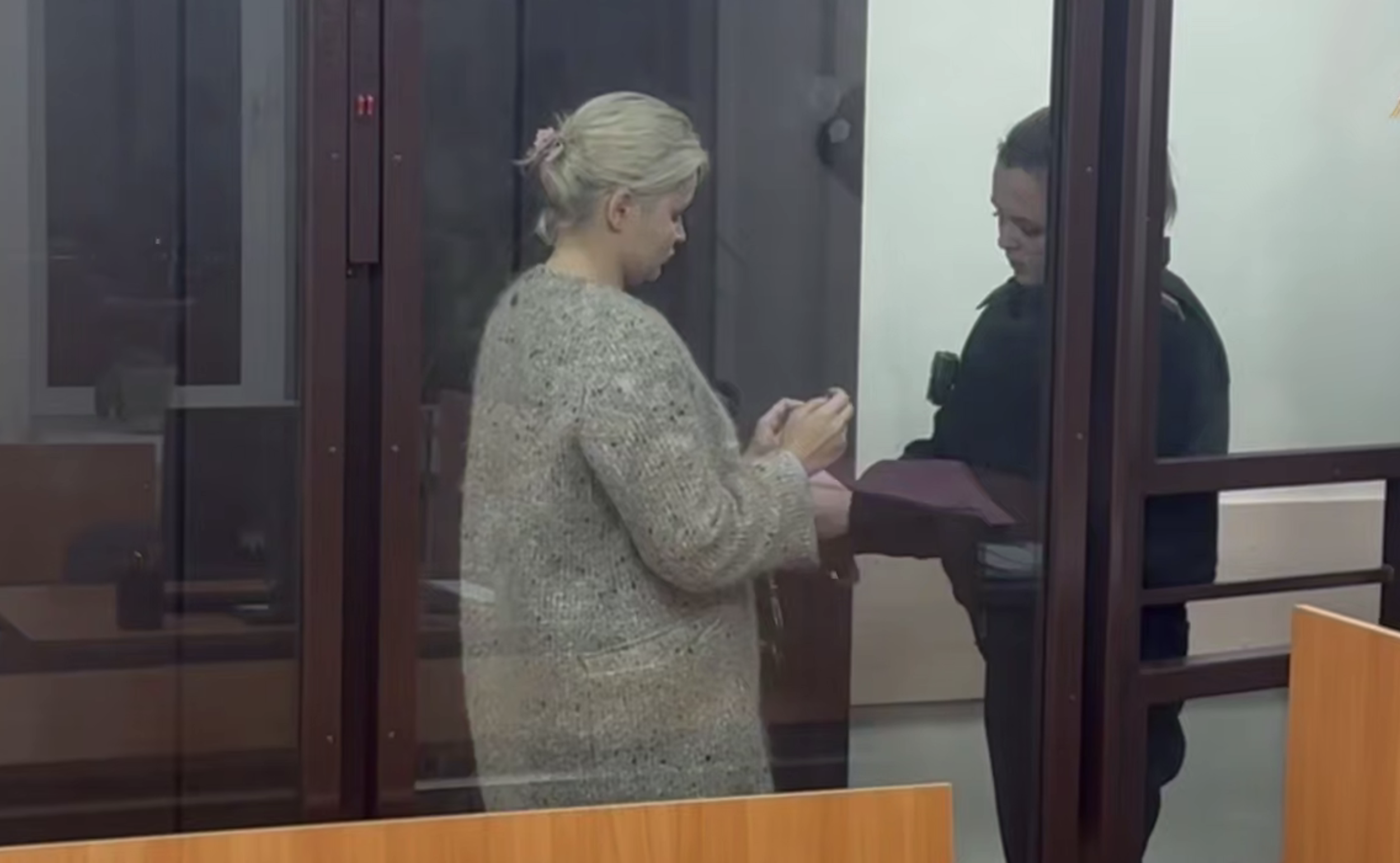 Суд отправил в СИЗО владелицу «пыточного рехаба» в Подмосковье Хоботову