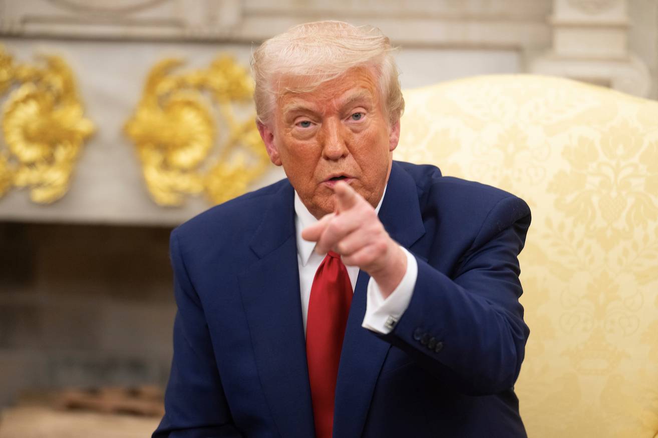  «Вы глупый человек»: Трамп обозвал журналиста, спросившую про стрельбу у Белого дома