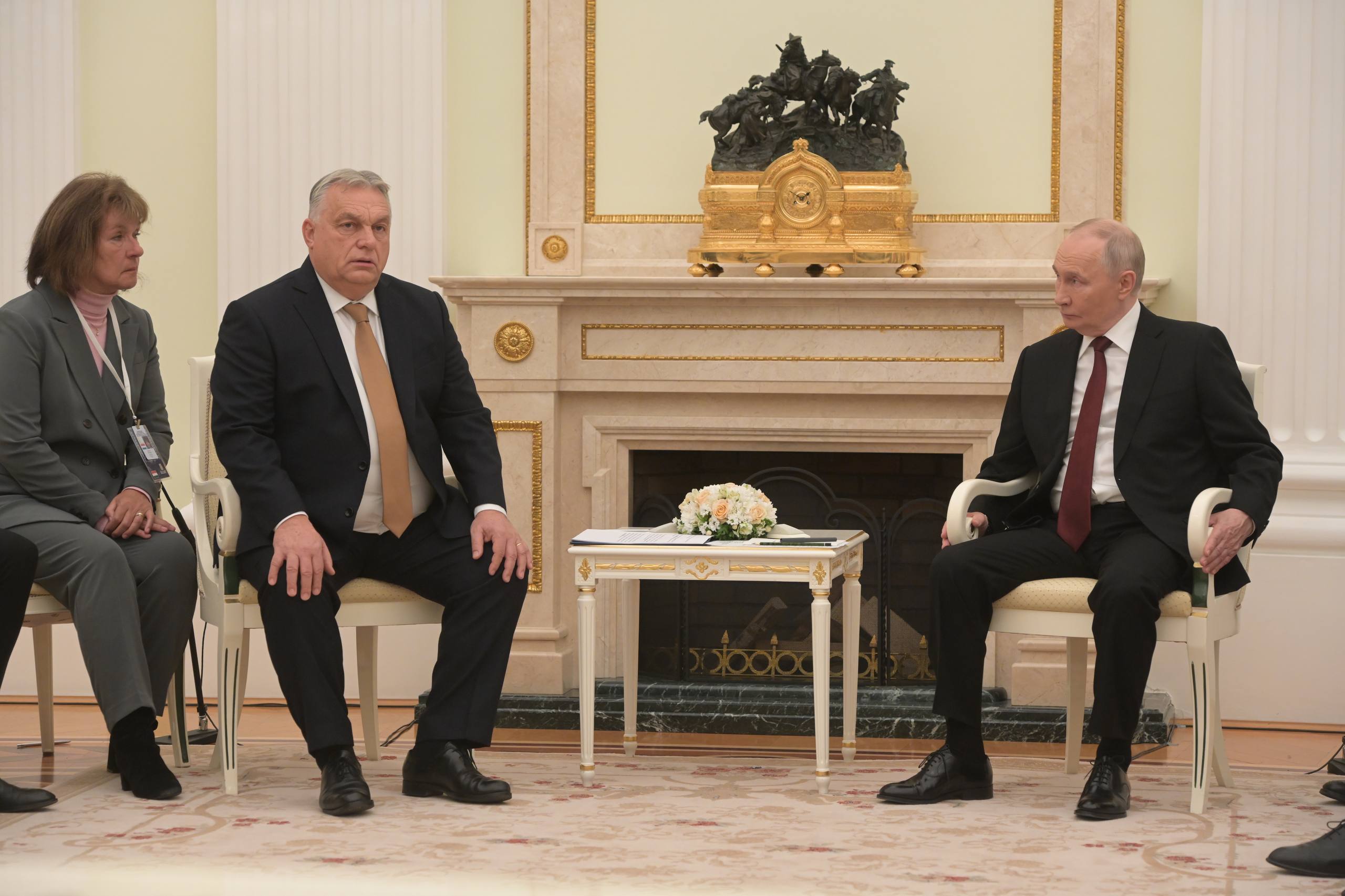 Стало известно, кто присоединился к закрытой части переговоров Путина и Орбана