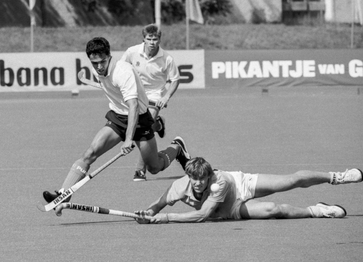 Умер хоккеист Шервани, принёсший Англии последнюю победу на Олимпиаде