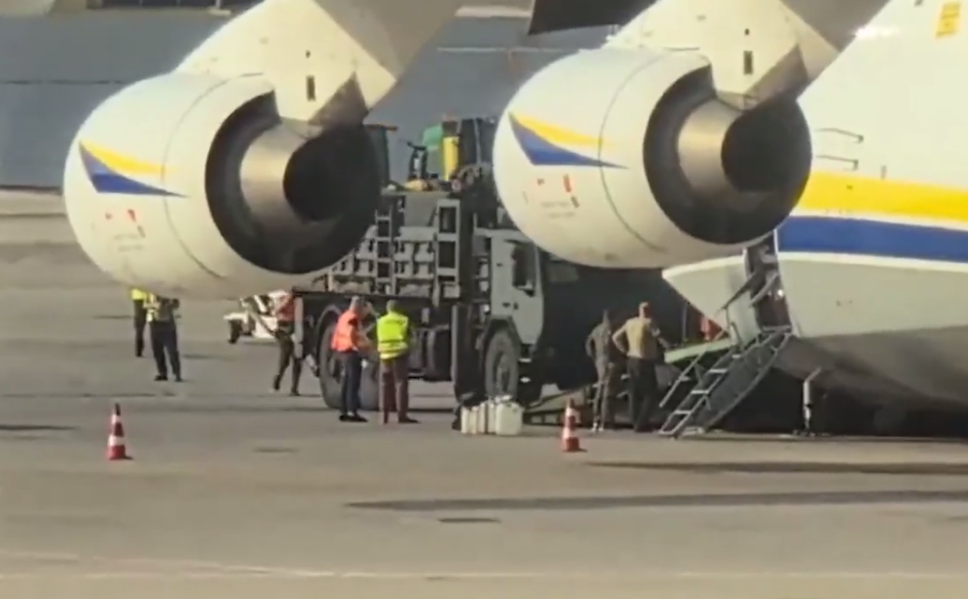 Украинский Ан-124 забрал военную технику США в Израиле и улетел в ОАЭ