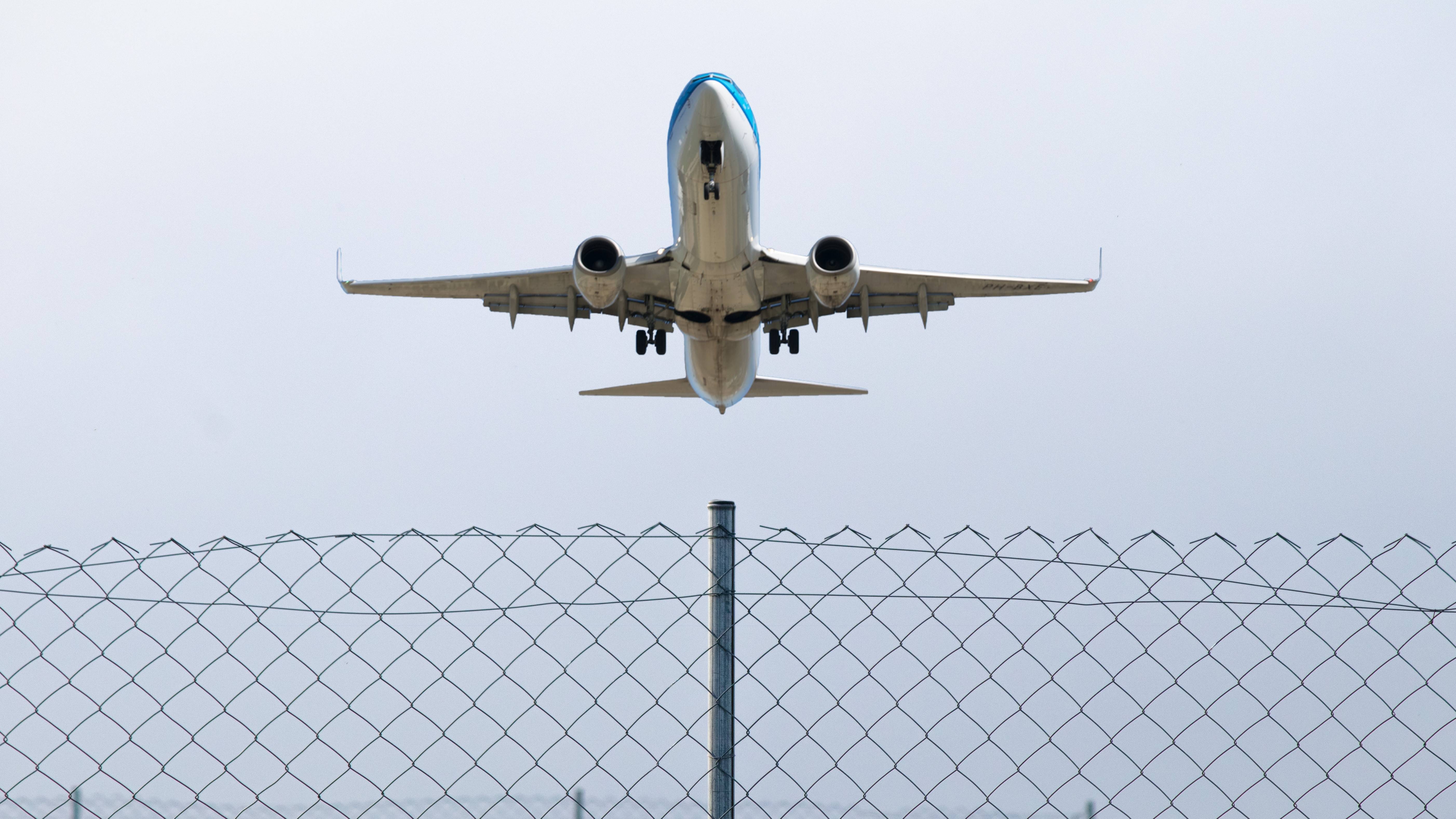 Проблемы самолётов Airbus с Солнцем привели к массовой задержке рейсов ещё в одной стране