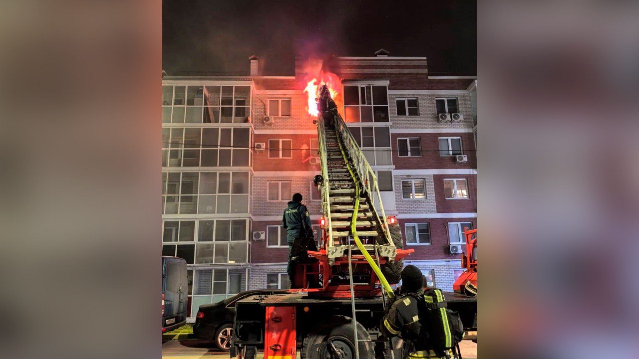 В Туле мужчина и женщина погибли в пожаре, начавшемся из-за курения в квартире