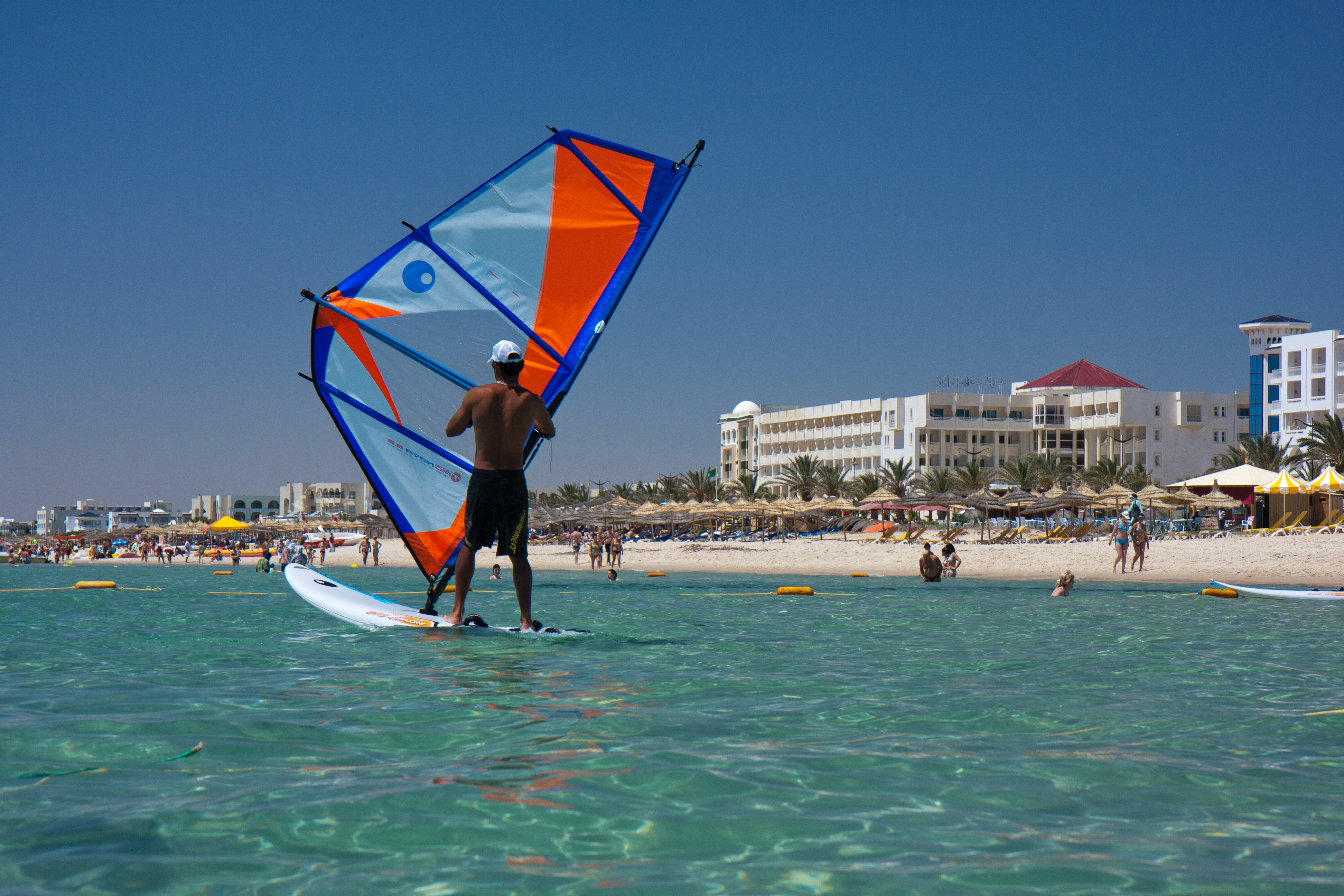 «Ужас в их глазах»: Туристы напугали поляков в Тунисе всего одним словом по-русски