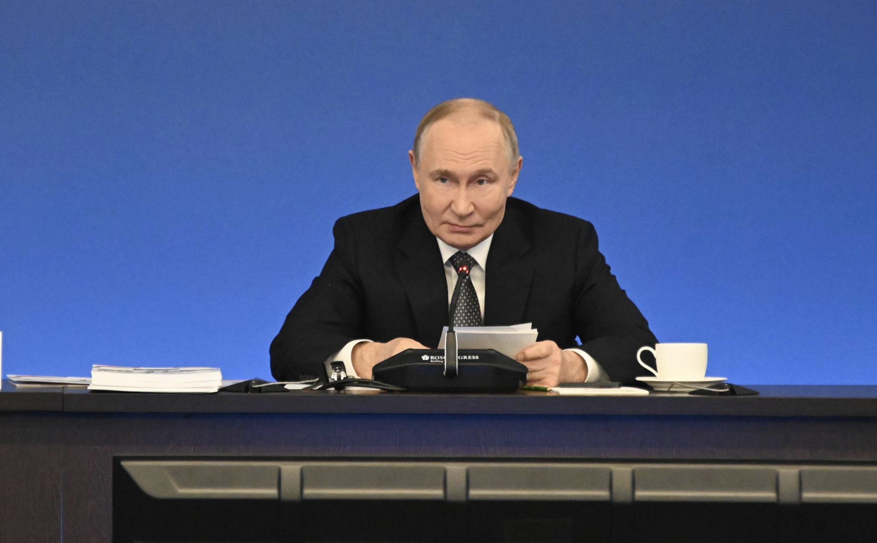 Путин: Школьники должны с удовольствием ходить на урок физкультуры