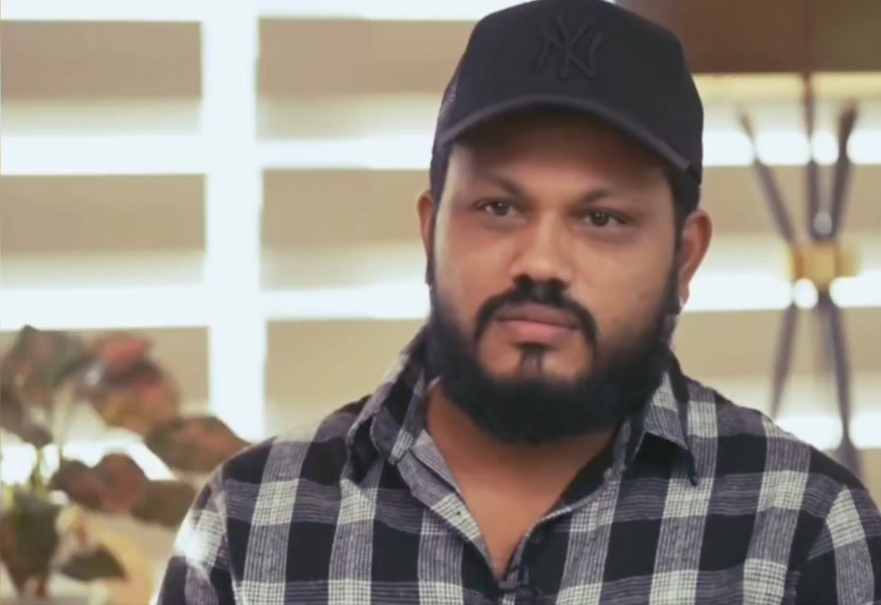 «‎Я страдаю!» Единственный выживший в крушении самолёта в Индии стал отшельником