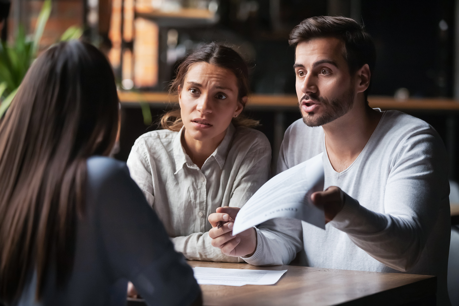 Собственники рискуют остаться без квартиры. За что могут изъять жильё и как этого избежать