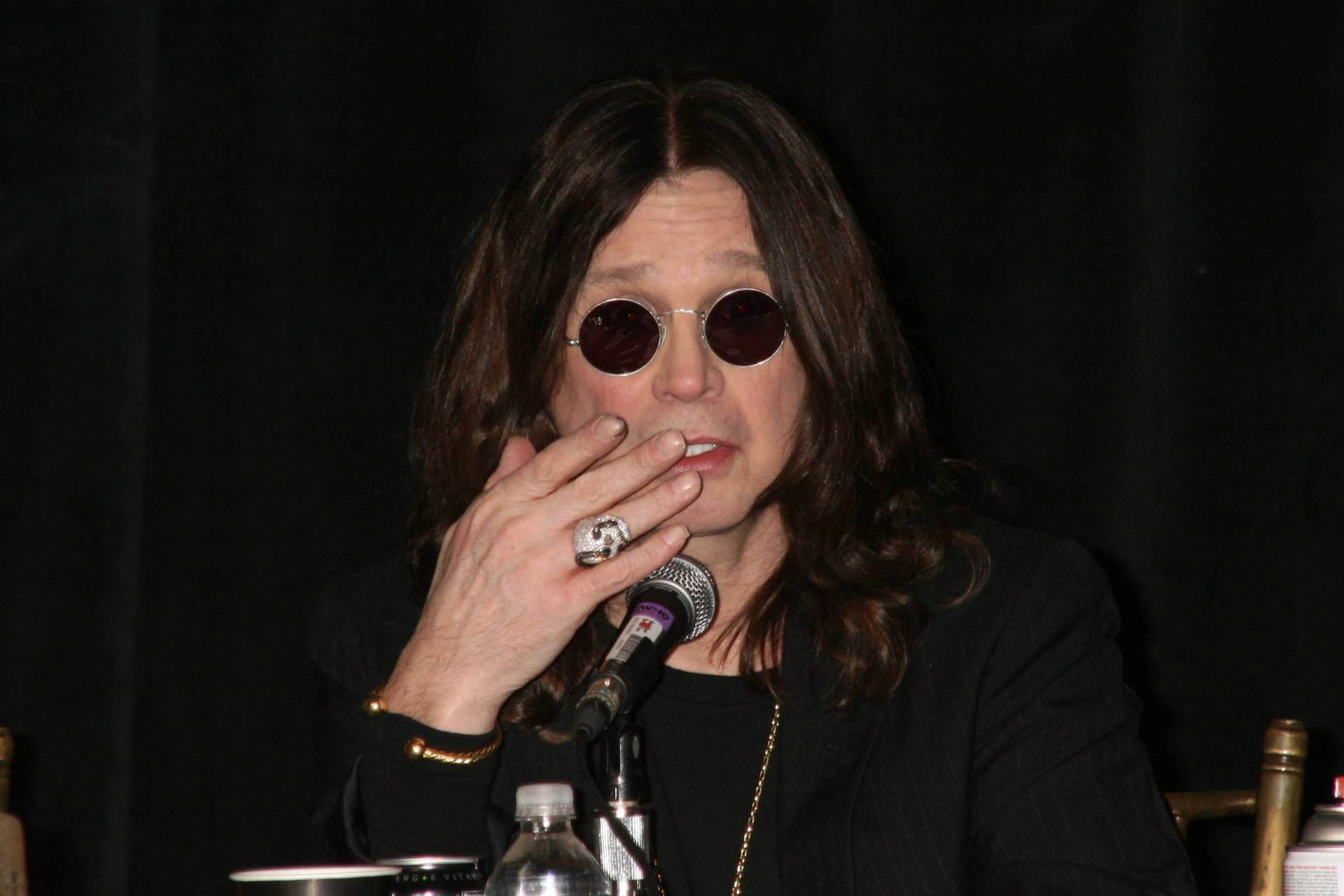 Квартира Оззи Осборна в Западном Голливуде продаётся за 2,3 млн долларов