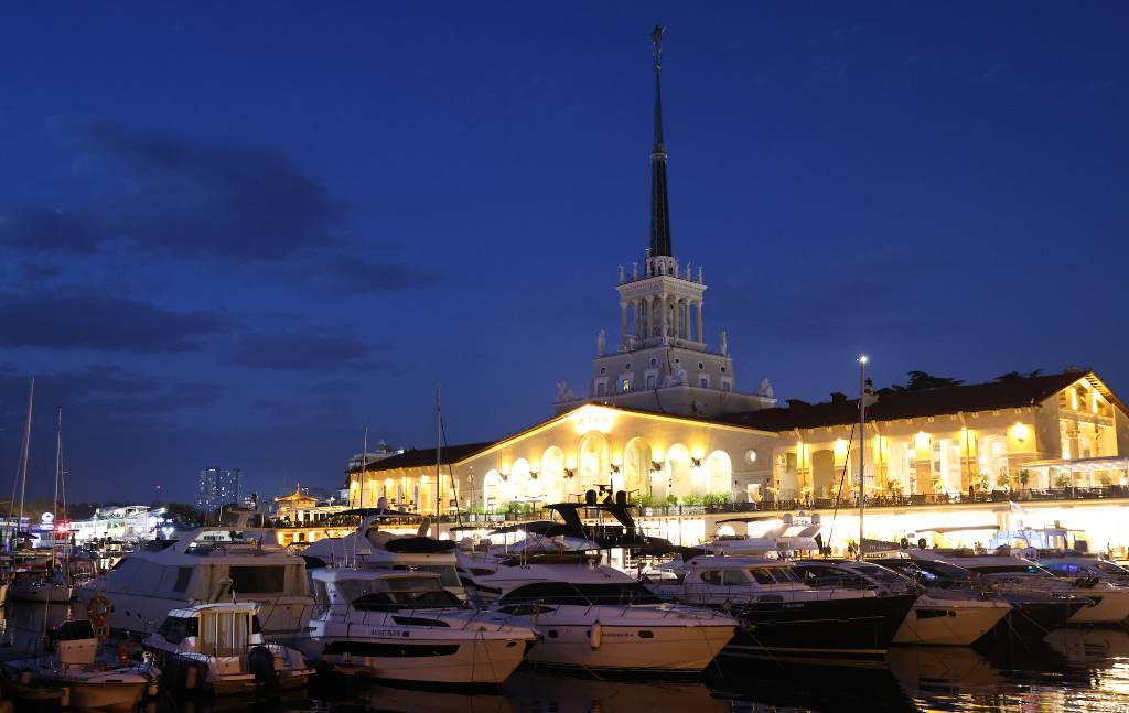 Власти Краснодарского края назвали преждевременным запуск парома Трабзон — Сочи