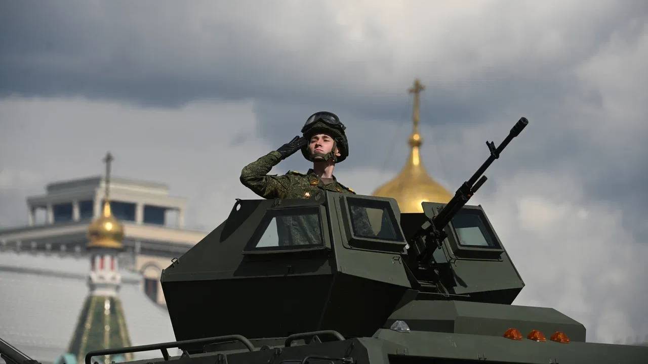 Россия начала готовиться к «реальной войне» с Западом, предупредил военный эксперт