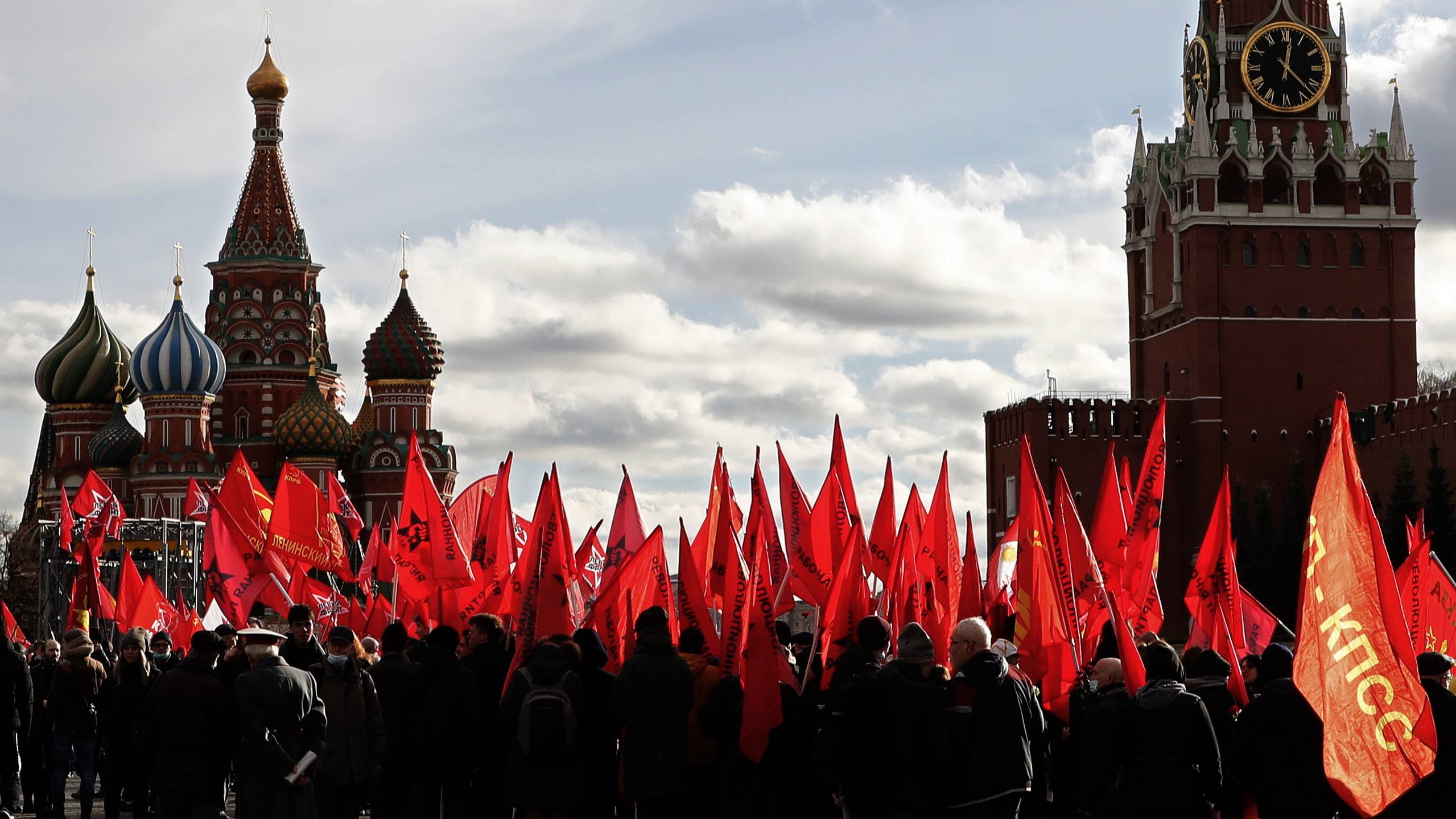 В России 7 ноября отмечают День Октябрьской революции 1917 года