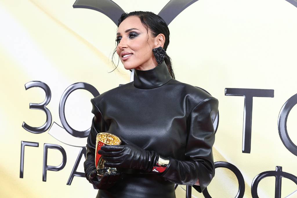 Алсу раскрыла секрет создания своего главного хита «Зимний сон», который она не хотела петь