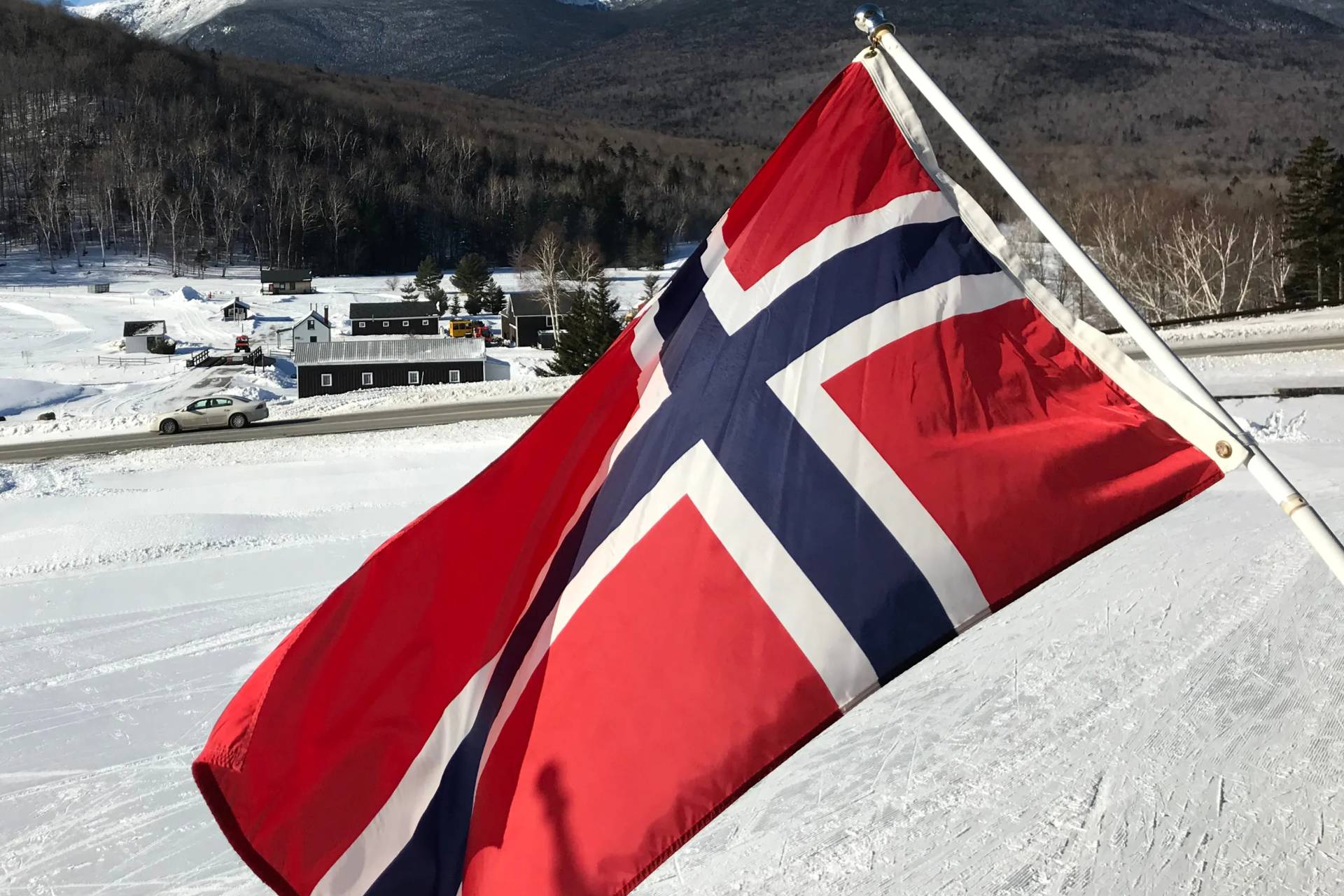 Times: Норвегия обсуждает выделение Украине кредита на 100 миллиардов евро