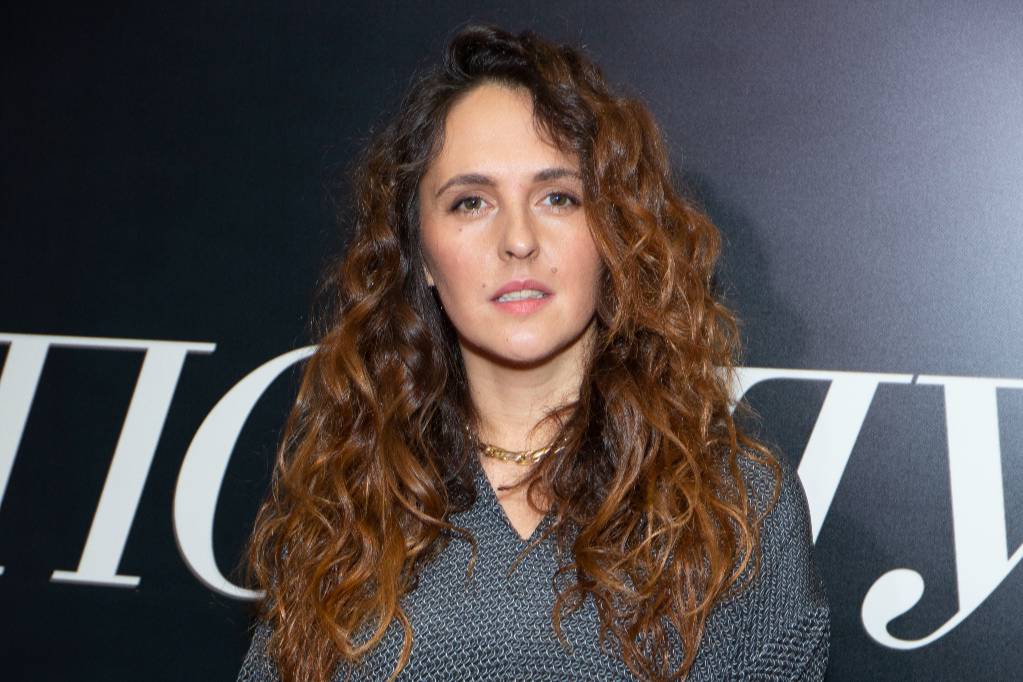 Актриса Шумакова, рекламируя курсы по таро за 300 тыс., может попасть под статью