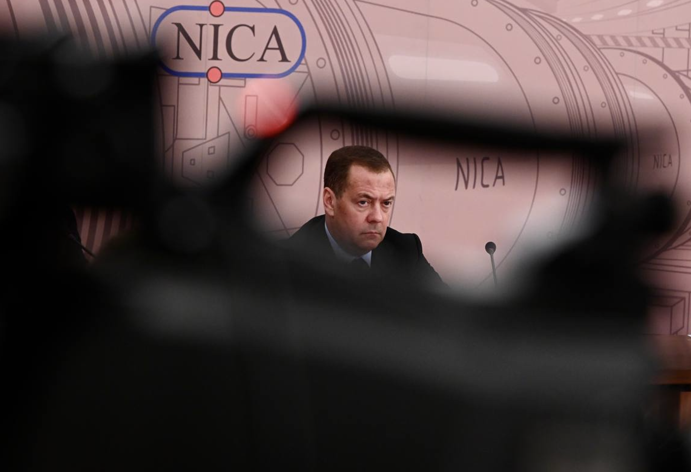 Медведев поддержал идею развивать адаптивный спорт для участников СВО