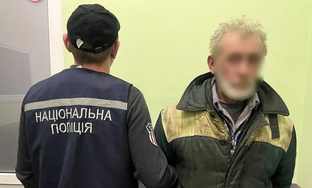 На Украине мужчина отрезал голову знакомому, приняв его за «оккупанта»