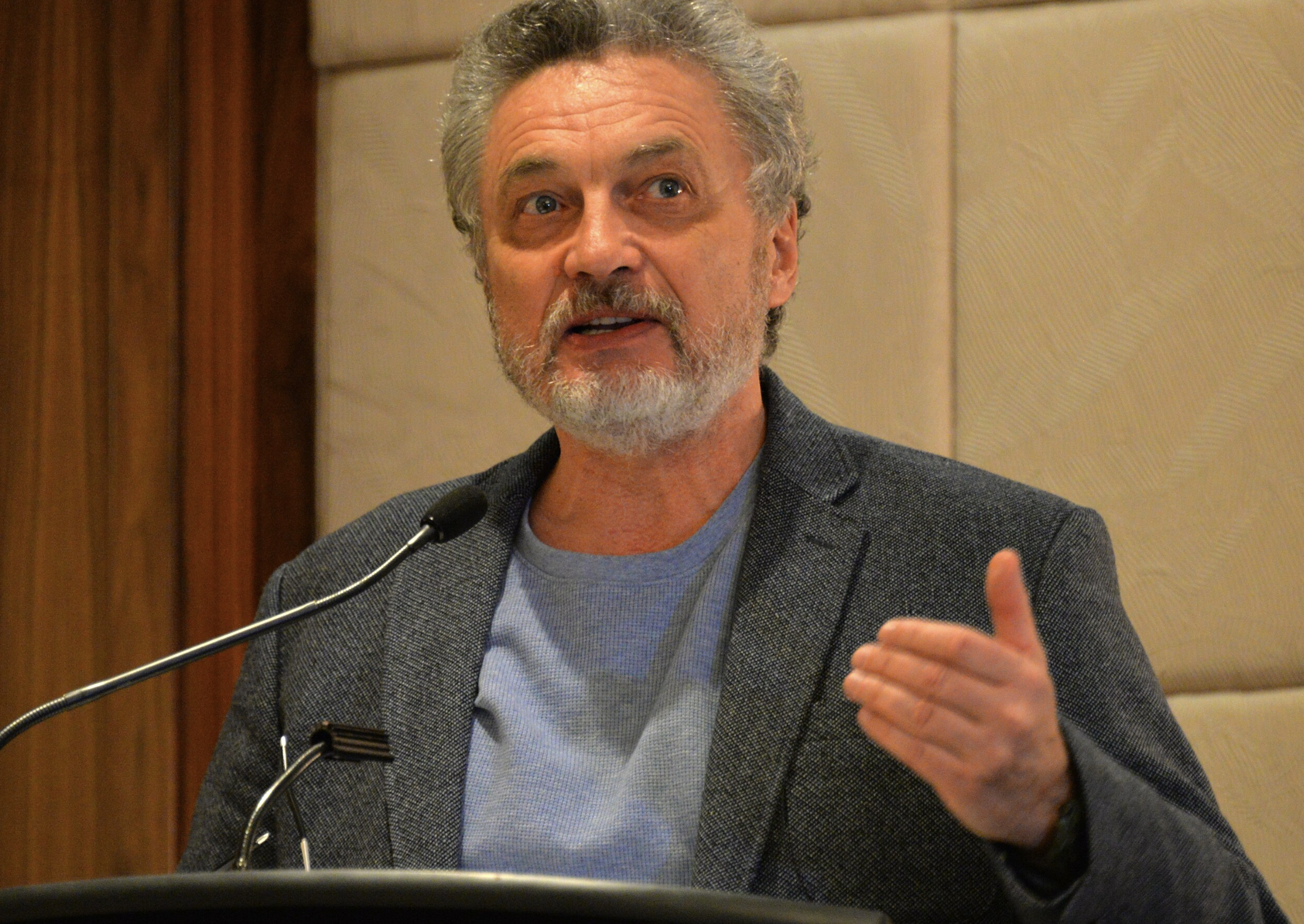 В России запретили книгу Лойко* «Аэропорт» за призывы поддерживать террористов