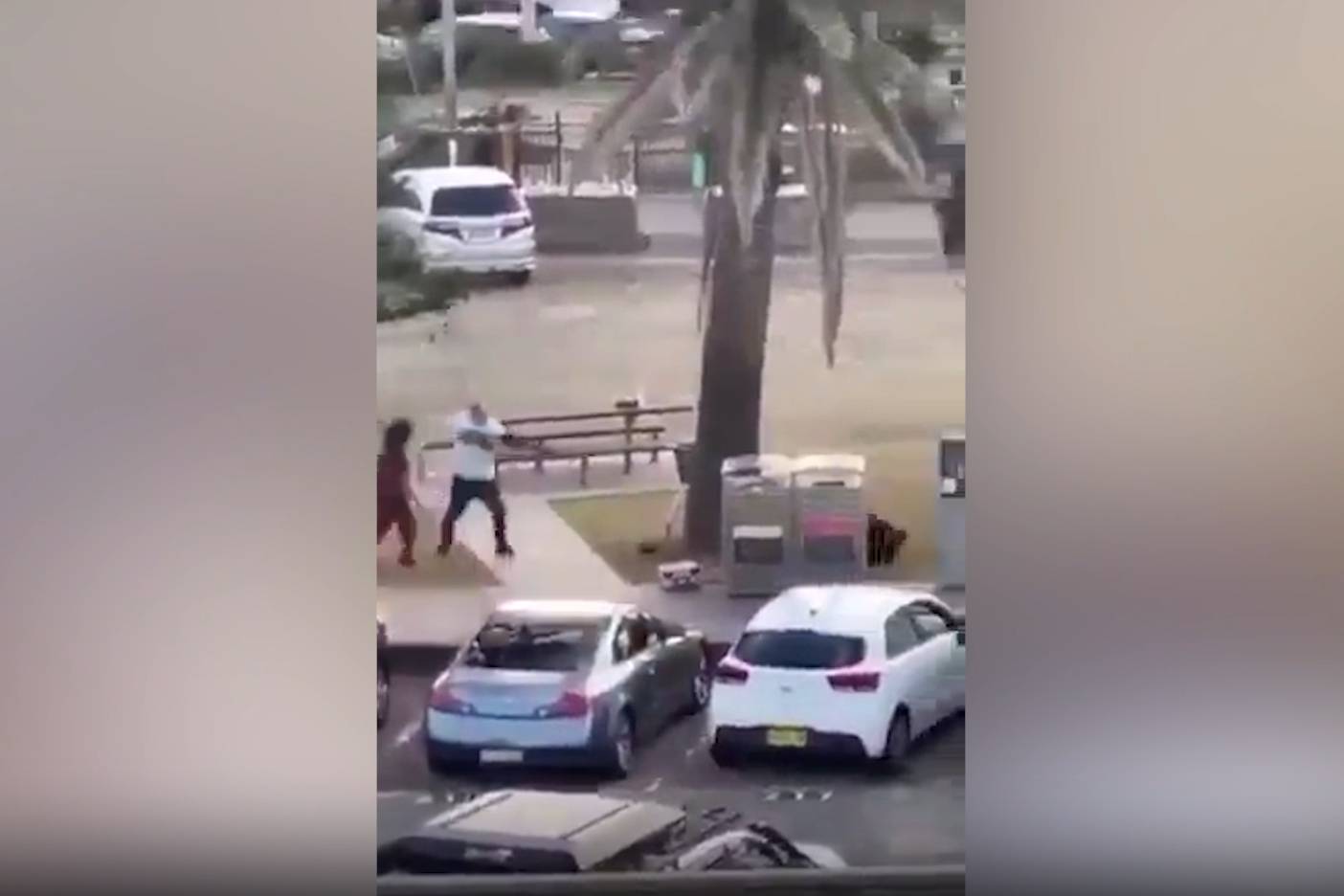 Российские туристы успели покинуть пляж в Сиднее за 15 минут до стрельбы