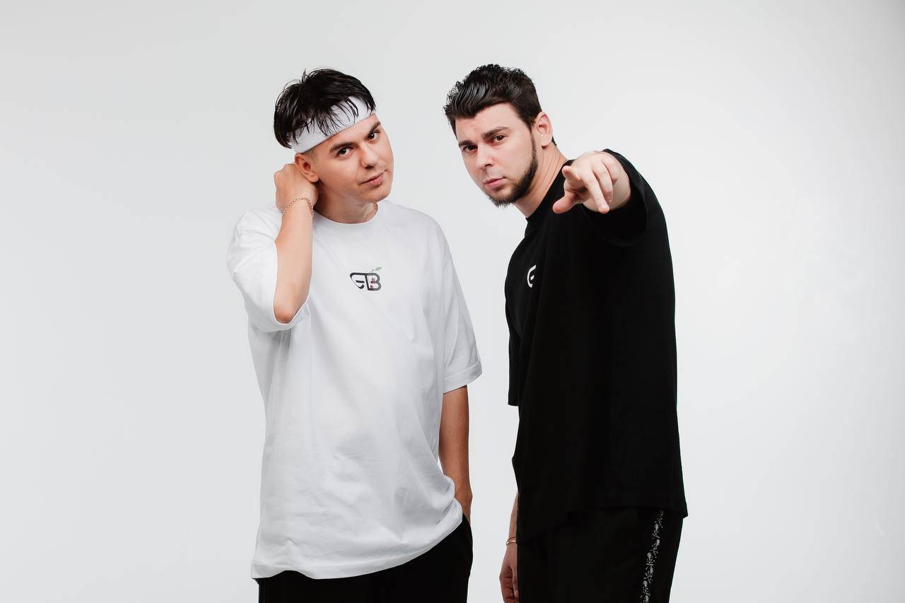 Авторы хита «Малиновая «Лада» отменили концерты по всей России, оставив фанатов без денег