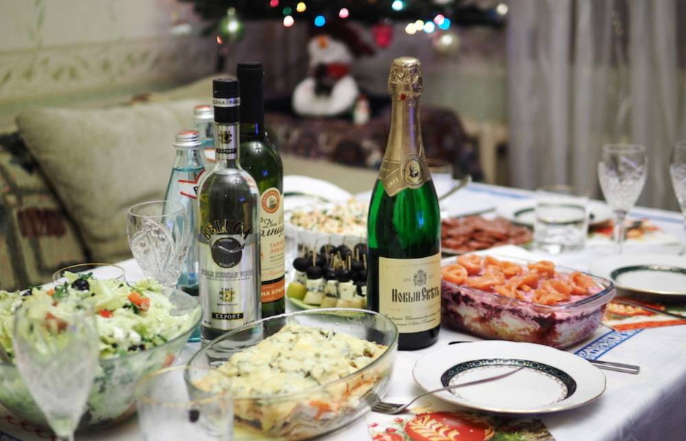 Диетолог назвала неожиданных помощников против тяжести в животе