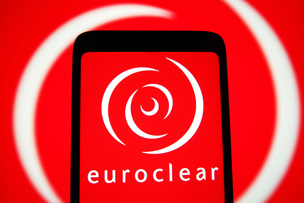 Центробанк РФ подал иск к Euroclear на сумму свыше 18 триллионов рублей