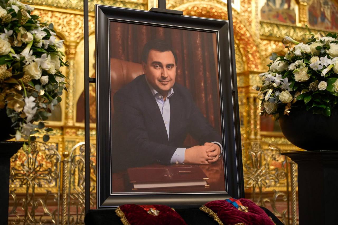В Подмосковье похоронили главу Реутова Филиппа Науменко