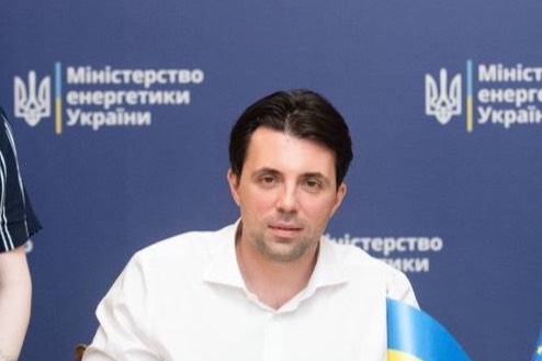 Экс-глава «Укрэнерго» перед увольнением выписал себе премию почти $1 млн