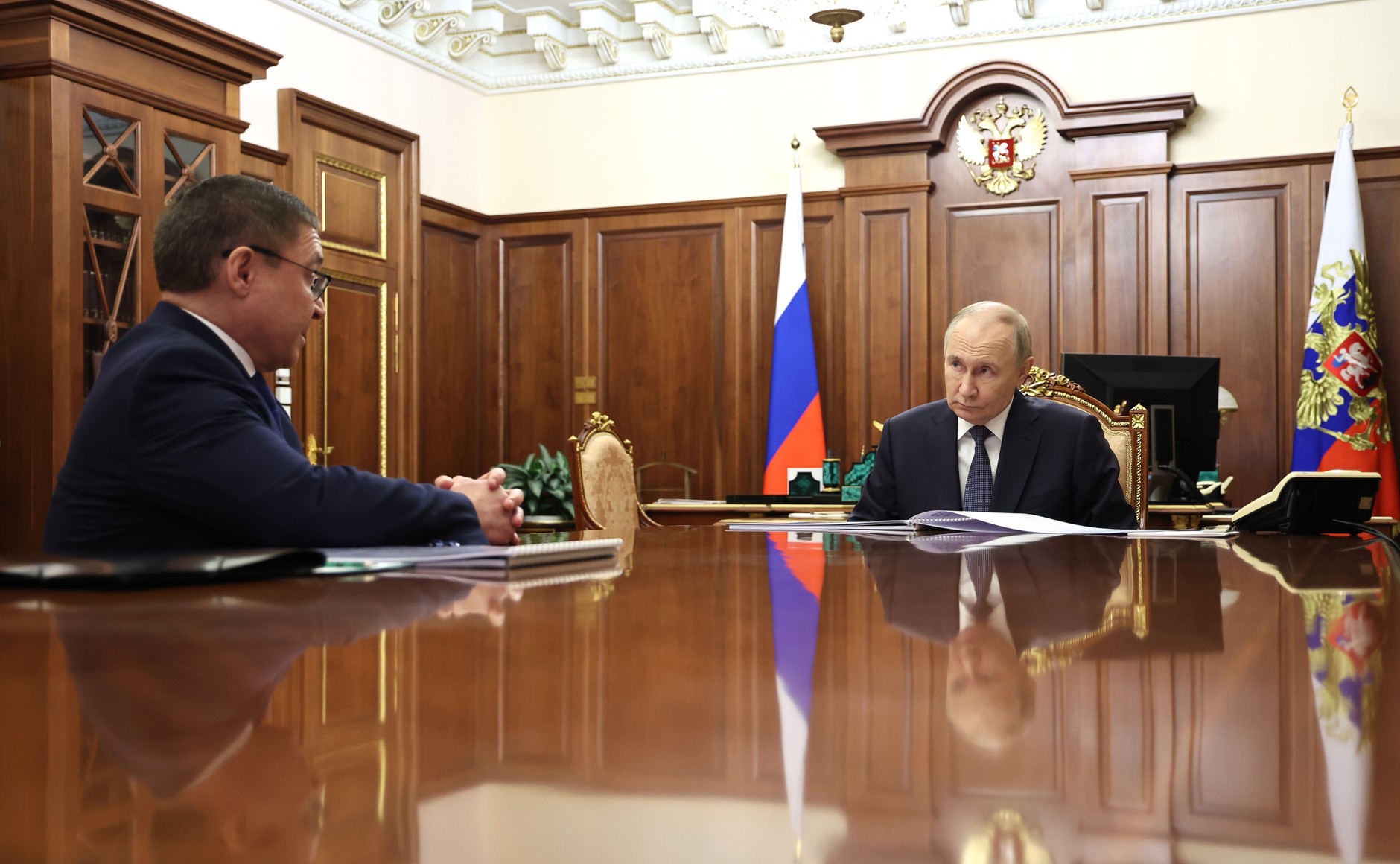 Путин обсудил с секретарём генсовета ЕР участие бойцов СВО в избирательной кампании