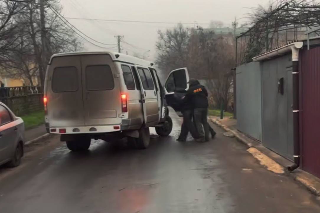 ФСБ в ДНР задержала 16-летнего жителя Мариуполя по обвинению в теракте