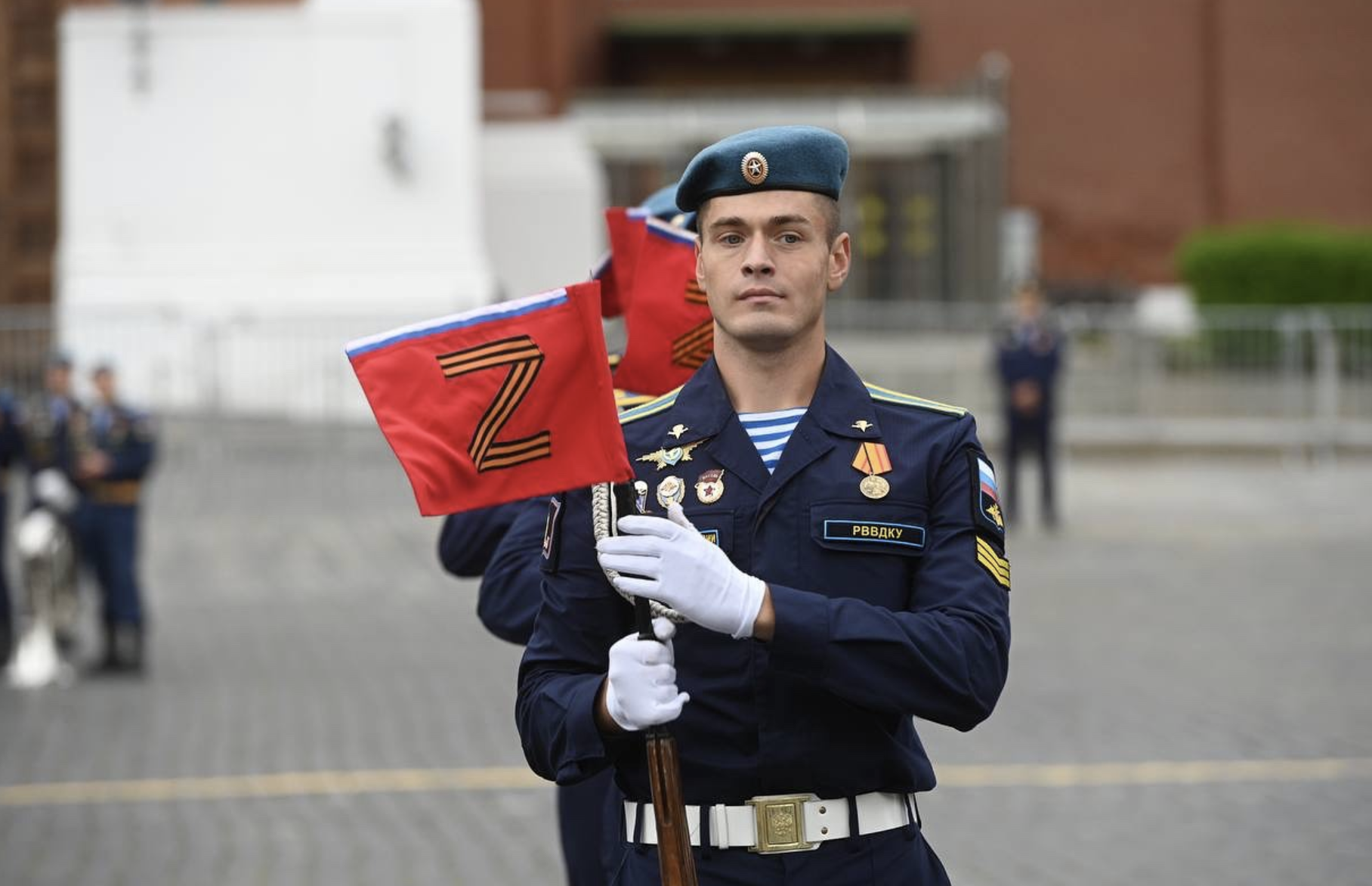 Путин заявил о постоянном развитии возможностей Армии России