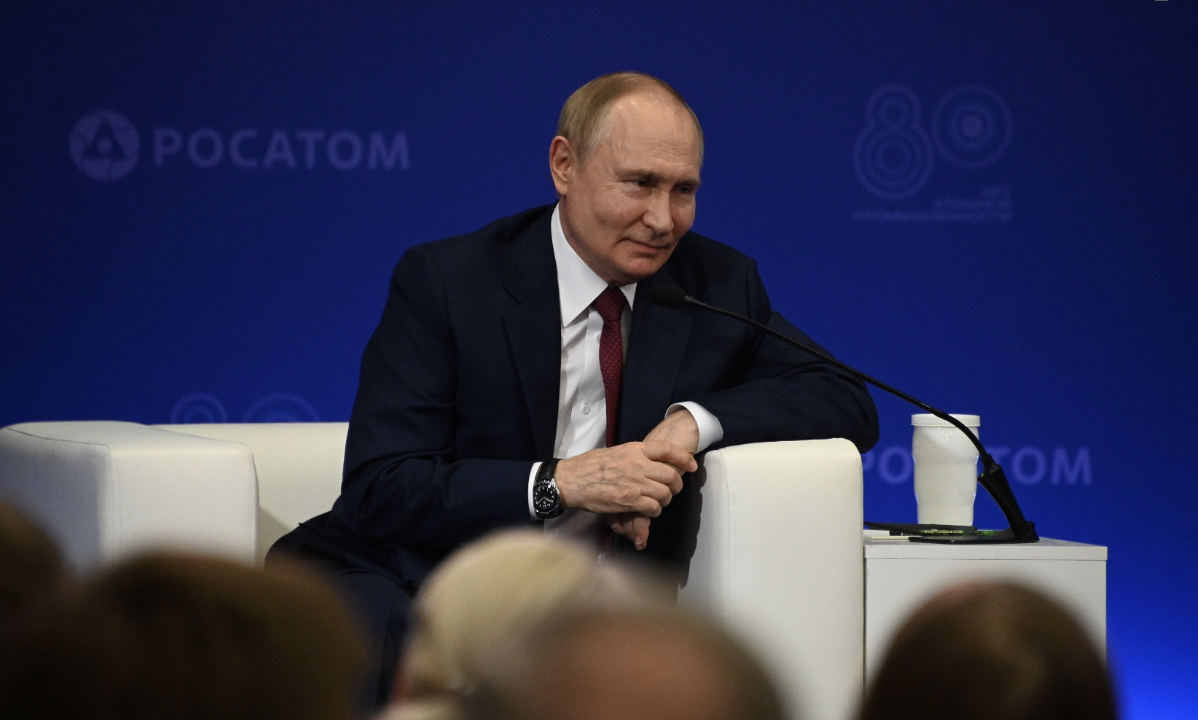 Путин: Россия будет выводить сотрудничество с КНР и Индией на новый уровень