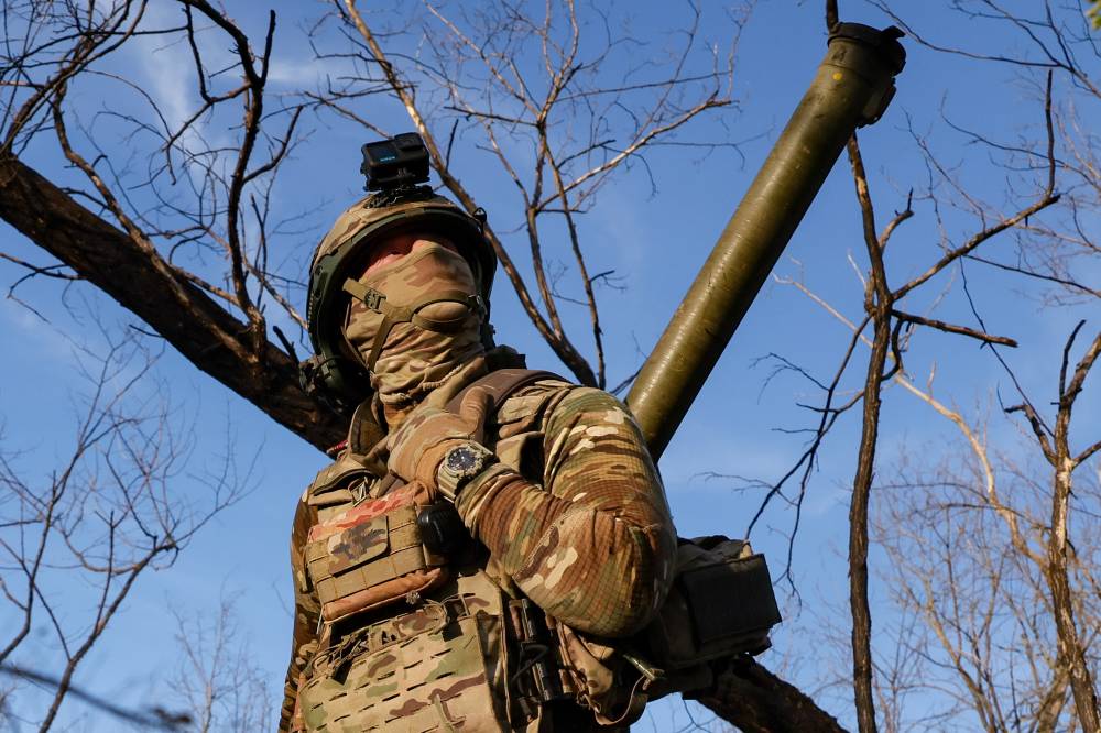 Собянин: Около 20 тысяч москвичей ежегодно заключают контракты для службы на СВО