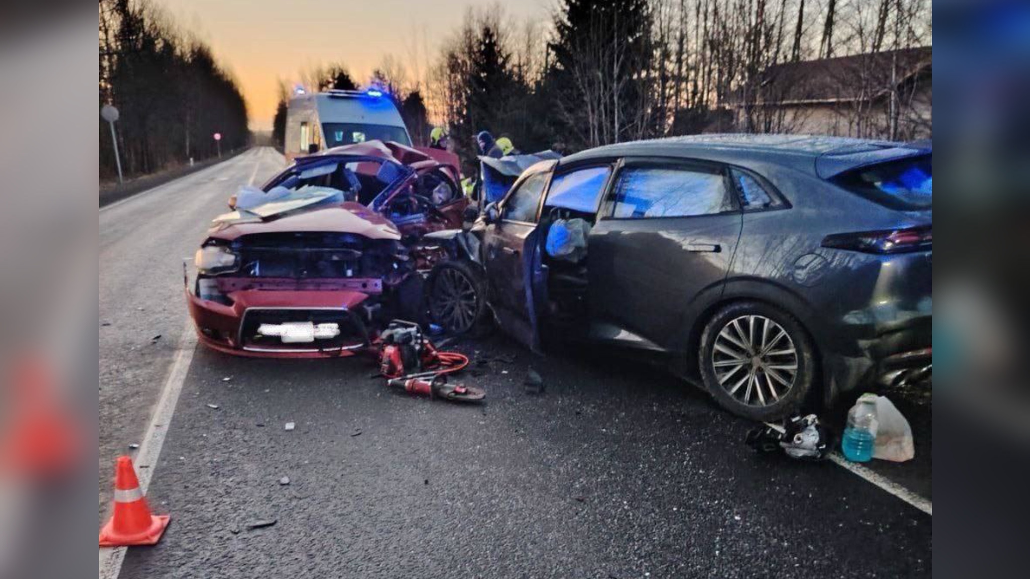 Лобовое ДТП под Петербургом унесло жизни трёх человек