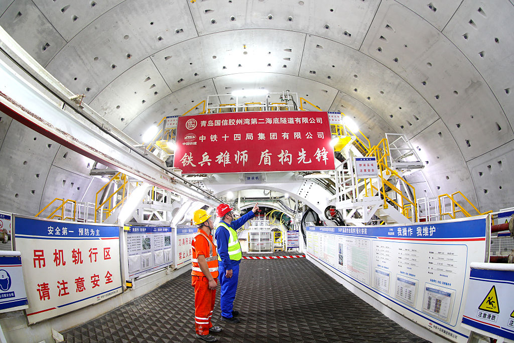 В Китае открыли самый длинный в мире туннель длинной в 22 километра