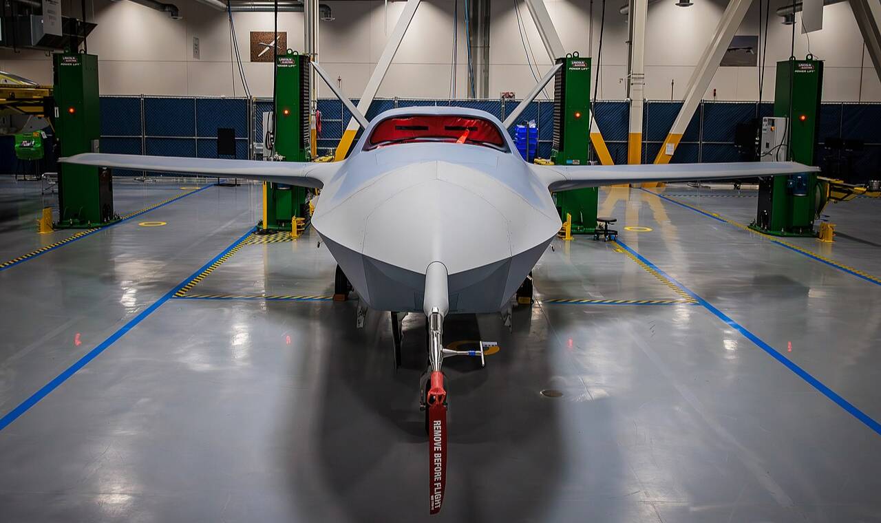 Пентагон опубликовал фотоотчёт 2025 года с испытаниями &laquo;беспилотника будущего&raquo;