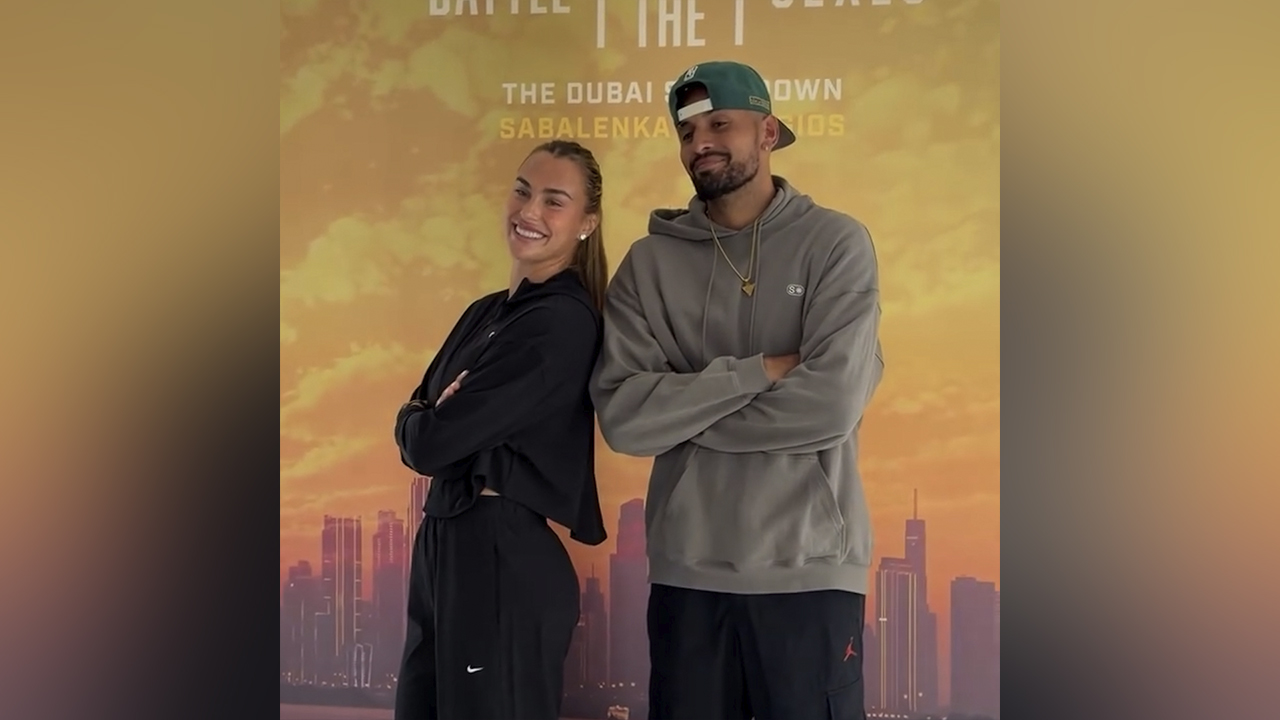 Теннисистка Соболенко подарила сопернику российские конфеты перед матчем