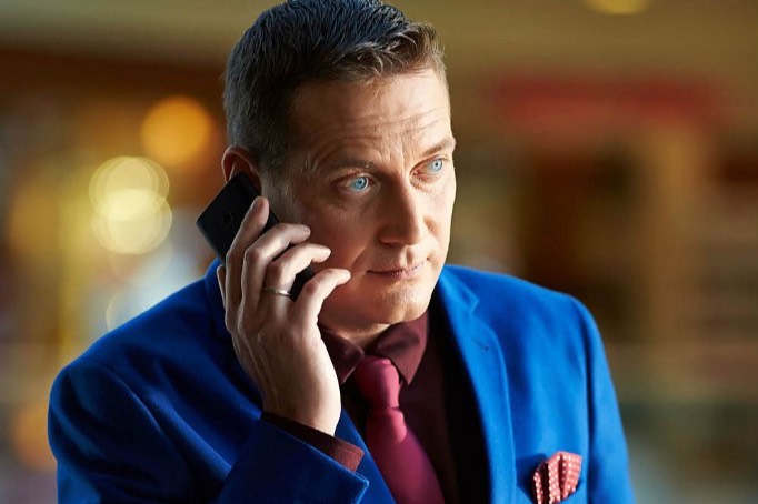  Забивший насмерть гвоздодёром жену-стюардессу актёр Кордо-Сысоев вышел по УДО