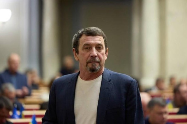 Близкого к Зеленскому нардепа связали с обысками НАБУ в Верховной раде