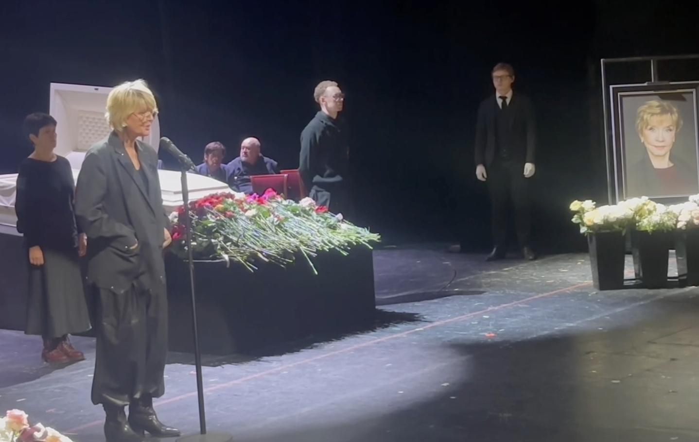 Юля Меньшова: Мама ушла из жизни легко, как птичка