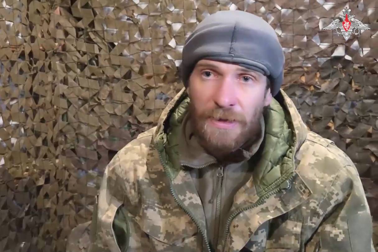 Пленный ВСУшник рассказал, как три дня шёл до Купянска для фейковой съёмки с флагом
