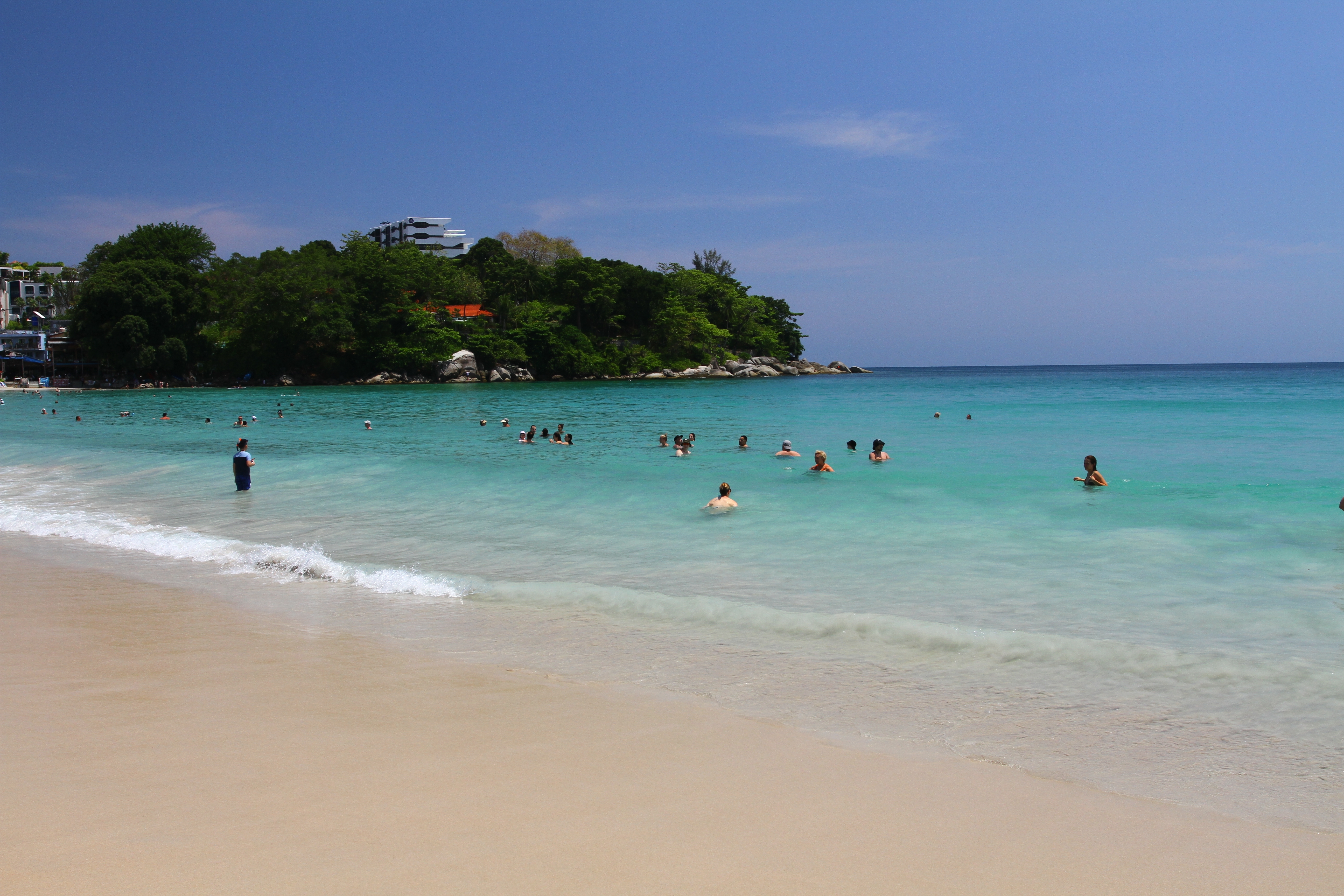 &laquo;Russian &mdash; no&raquo;: Российских туристов начали массово не пускать в Таиланд