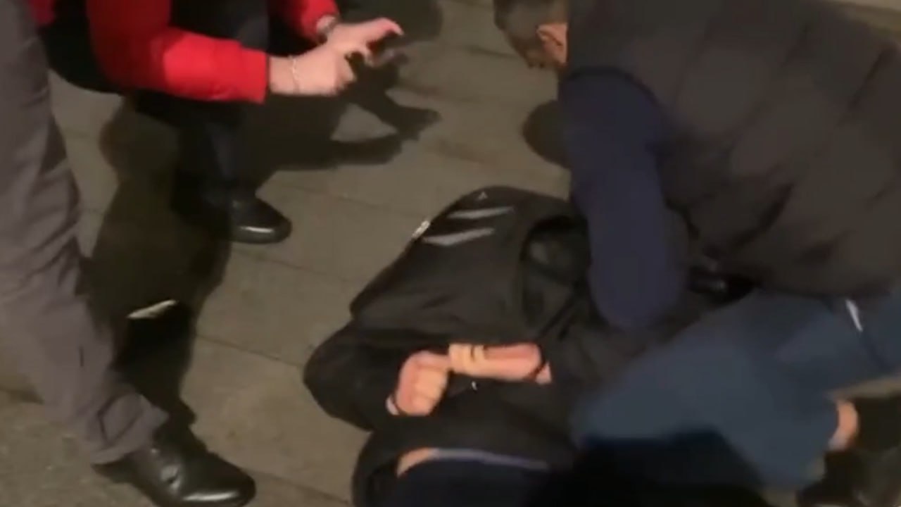 В Москве задержали двух курьеров, легализовавших тысячу мигрантов