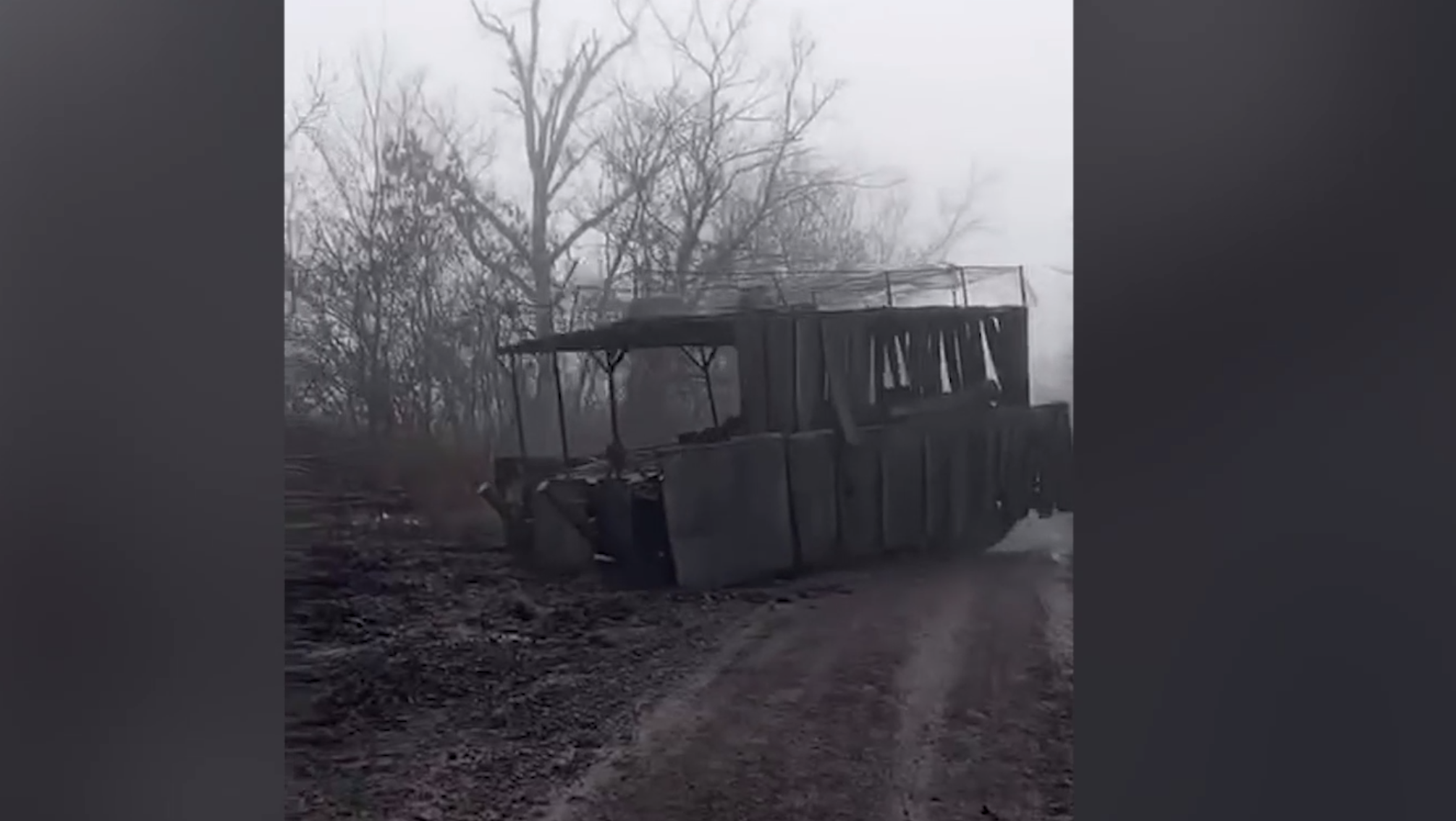 Танкисты ВС РФ идут в бой на Покровском направлении с самодельными мангалами