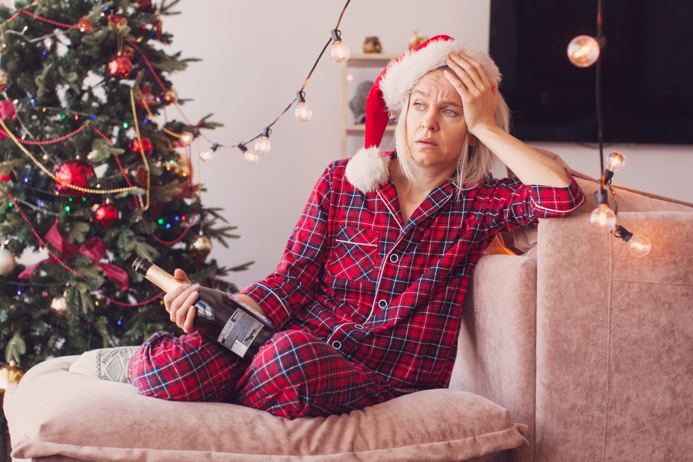 Сидеть дома не поможет: Невролог объяснил, как пережить головную боль 1 января