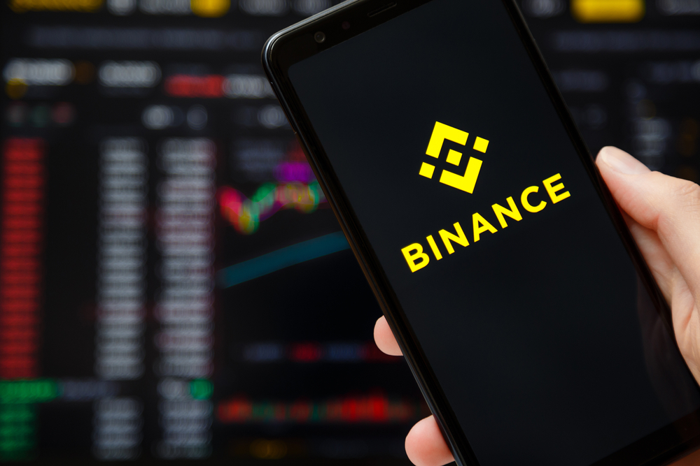 Binance запретила украинцам выводить средства на карты Visa и Mastercard