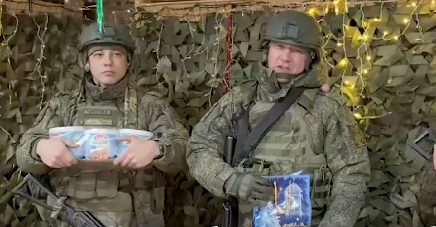 Наши парни в зоне СВО пожелали России победы в Новом году