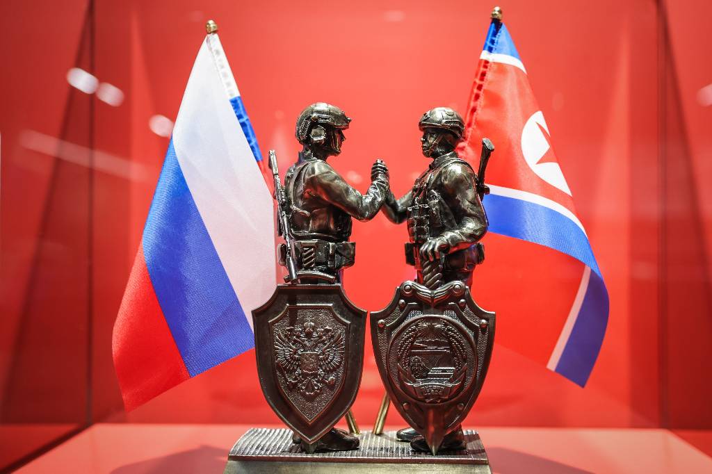 Хинштейн: В Курске установят памятник боевому братству КНДР и России