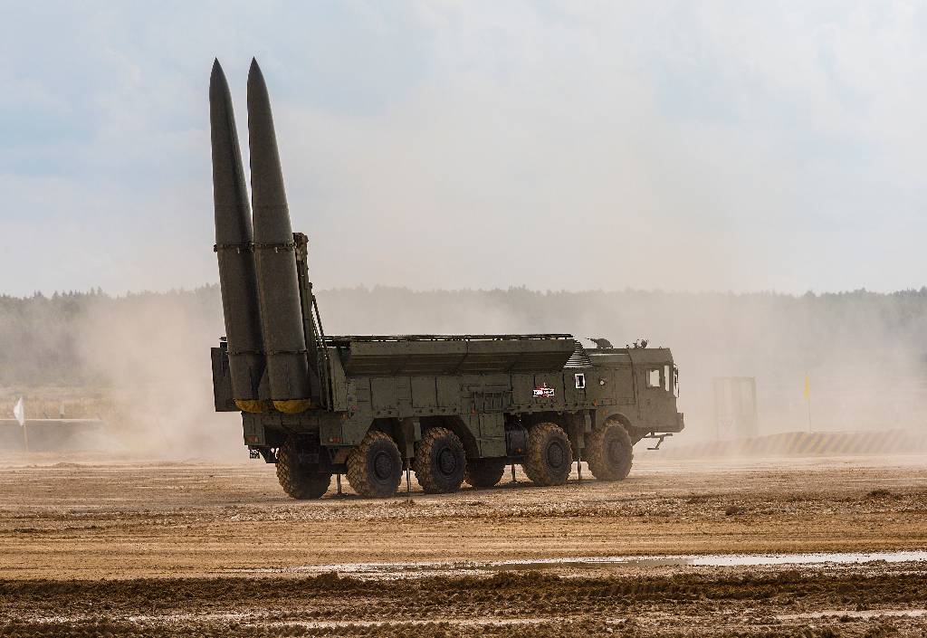 «Раненых вывозили 7 машин скорых»: В подполье заявили об ударе Искандера по зданию СБУ на родине Зеленского